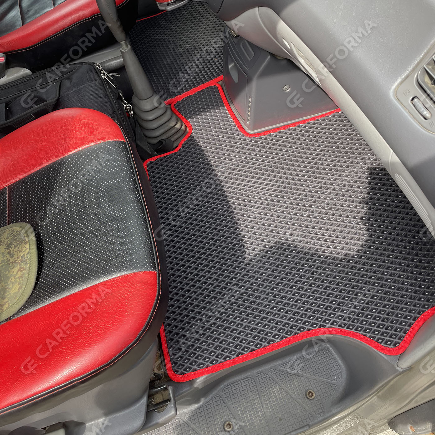 Коврики на Mitsubishi Space Gear 1994&nbsp;-&nbsp;2007 в Москве
