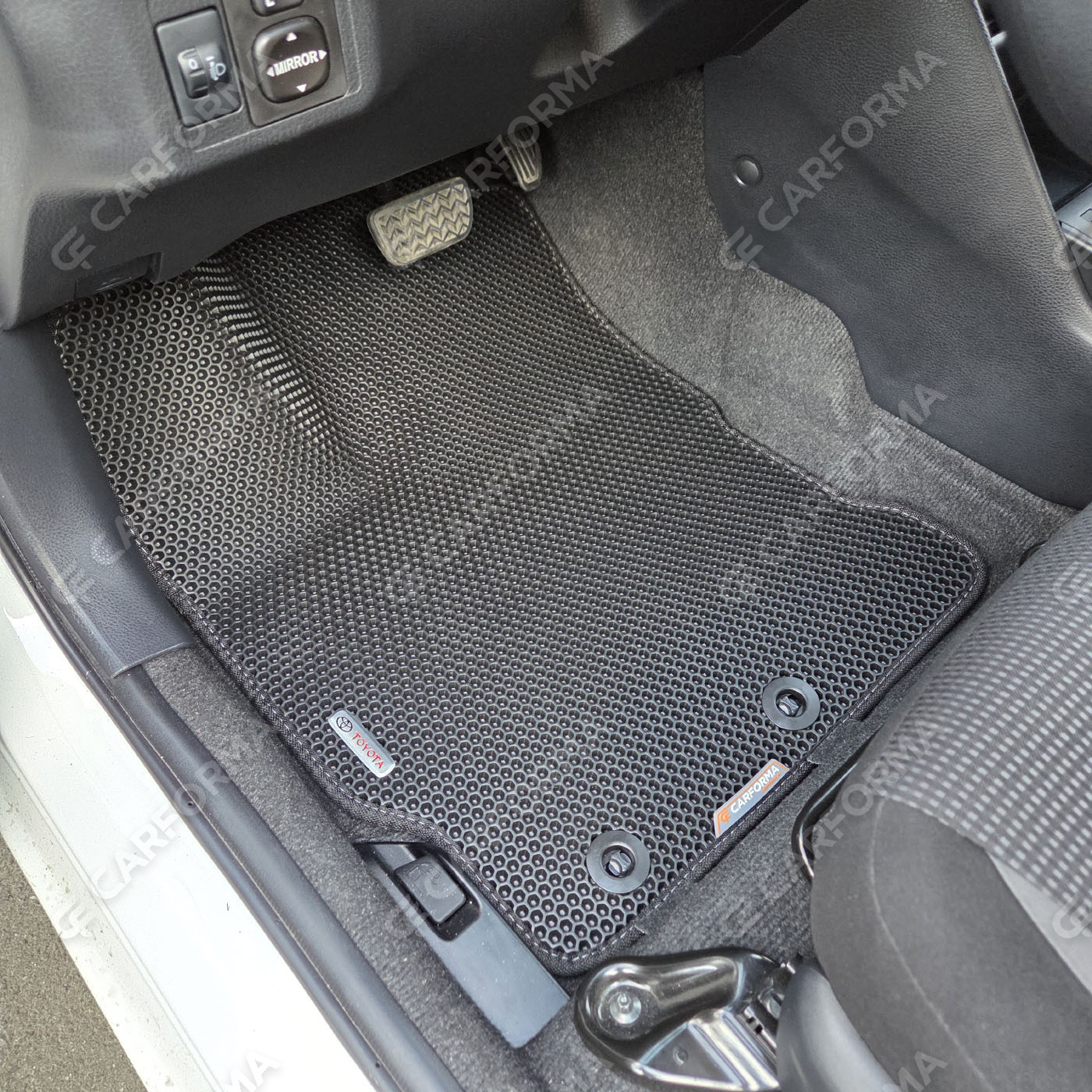 Коврики на Toyota Yaris L 2013&nbsp;-&nbsp;2026 в Москве