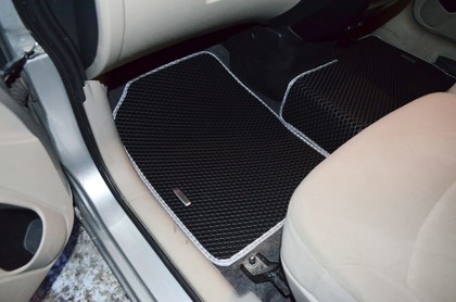 Коврики на Mitsubishi Colt Plus VI 2004 - 2012 в Москве