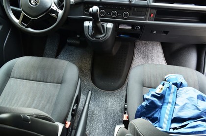 Коврики на Volkswagen Caravelle (T6) 2015 - 2019 в Москве