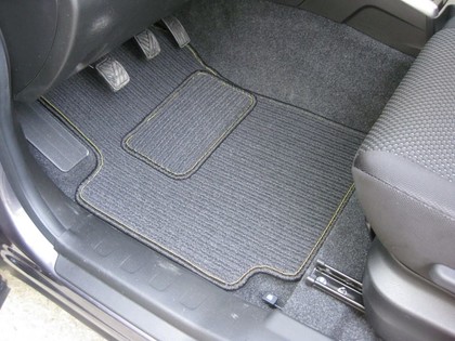 Коврики на Suzuki Grand Vitara III 2005 - 2016 в Москве