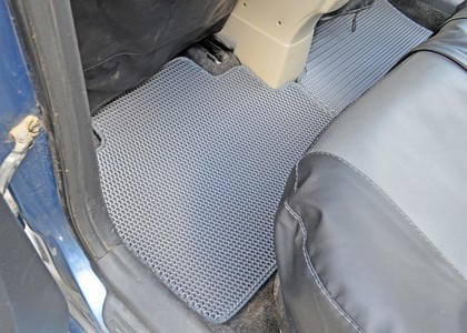 Ворсовые коврики на Toyota Yaris II 2005 - 2011 в Москве