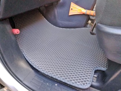 Коврики на Toyota Voxy (R80) 2014 - 2021 в Москве