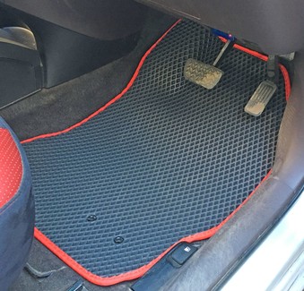 Ворсовые коврики на Toyota iQ 2008 - 2016 в Москве