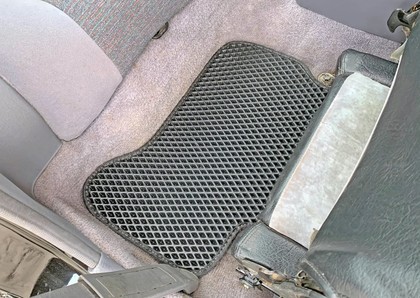 Коврики на Mitsubishi Eclipse II 1994 - 1999 в Москве