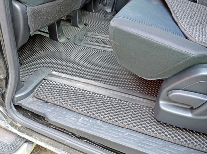 Коврики на Toyota Voxy (R80) 2014 - 2021 в Москве