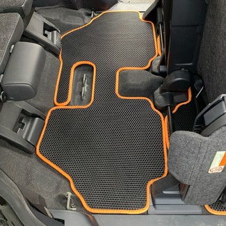 Ворсовые коврики на Toyota Sienta II 2015 - 2022 в Москве