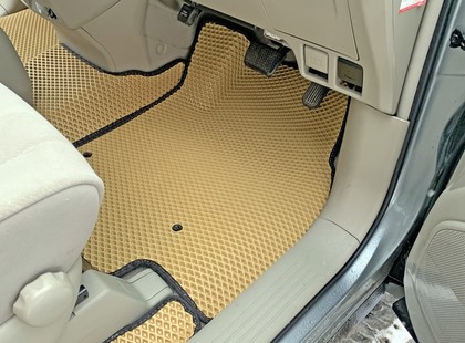 Ворсовые коврики на Toyota Estima III 2006 - 2019 в Москве