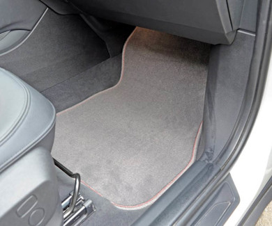 Коврики на BMW X1 (F48/F49) 2015 - 2022 в Москве