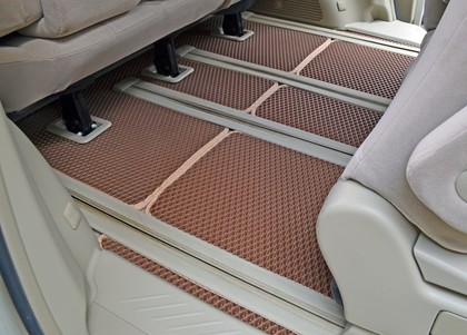 Ворсовые коврики на Toyota Estima III 2006 - 2019 в Москве