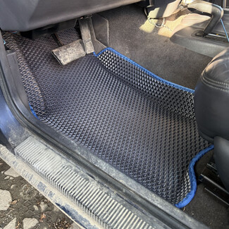 EVA коврики на Jeep Grand Cherokee (ZJ) 1992 - 1999 в Москве EVA коврики на Jeep Grand Cherokee (ZJ) 1992 - 1999 в Москве