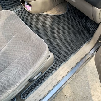Коврики на Dodge Grand Caravan (RG) 2000 - 2007 в Москве