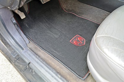 Коврики на Dodge Intrepid II 1997 - 2004 в Москве