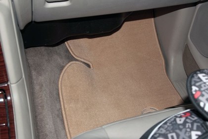 Коврики на Cadillac Escalade II 2002 - 2007 в Москве