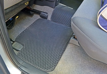 Коврики на Toyota Rav4 II 2000 - 2006 в Москве