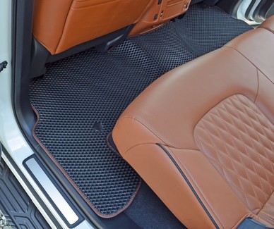 Коврики на Infiniti QX56 II 2010 - 2014 в Москве