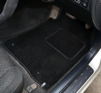Ворсовые коврики на Toyota Altezza 1998 - 2005 в Москве