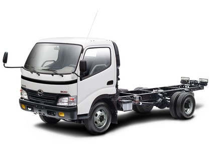 Ворсовые коврики на Hino 300 I широкая кабина 1999 - 2011 в Москве