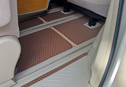 Ворсовые коврики на Toyota Estima III 2006 - 2019 в Москве