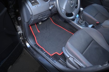 Коврики на Renault Megane II 2002 - 2008 в Москве