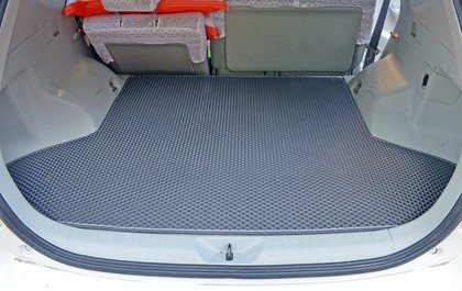 Ворсовые коврики на Toyota Prius Alpha 2011 - 2021 в Москве
