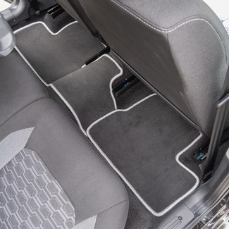 Коврики на Lada (ВАЗ) Granta 2011 - 2025 в Москве