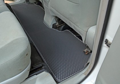 Ворсовые коврики на Toyota Prius Alpha 2011 - 2021 в Москве