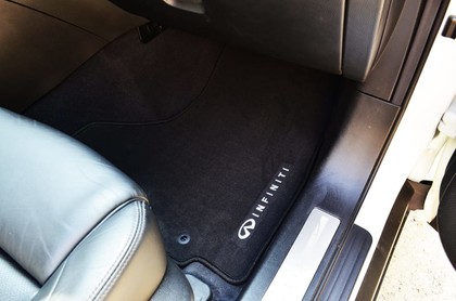 Ворсовые коврики на Infiniti QX70 2013 - 2019 в Москве