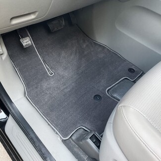 Ворсовые коврики на KIA Carnival III 9 мест и 11 мест 2014 - 2021 в Москве Ворсовые коврики на KIA Carnival III 9 мест и 11 мест 2014 - 2021 в Москве