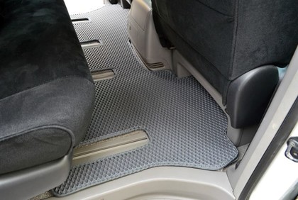 Коврики на Toyota Alphard (H10) 2002 - 2008 в Москве