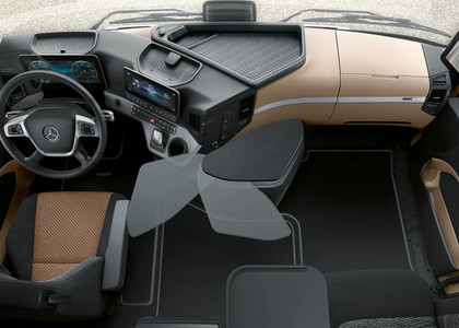 EVA коврики на Mercedes Actros MP4 MP5 тягач GigaSpace 2011 - 2025 в Москве