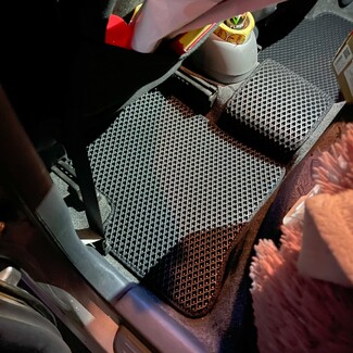 Ворсовые коврики на Toyota Vitz I 1998 - 2005 в Москве Ворсовые коврики на Toyota Vitz I 1998 - 2005 в Москве