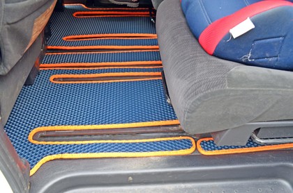 Коврики на Nissan Serena (C25) 2005 - 2010 в Москве