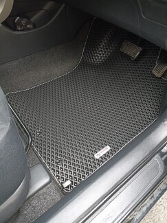 Ворсовые коврики на Toyota Corolla Axio (E14) 2006&nbsp;-&nbsp;2012 в Москве