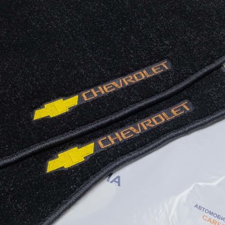Коврики на Chevrolet Tahoe I 1992 - 2000 в Москве