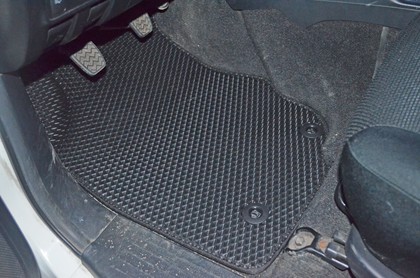 Коврики на Toyota Hilux VII 2008 - 2015 в Москве
