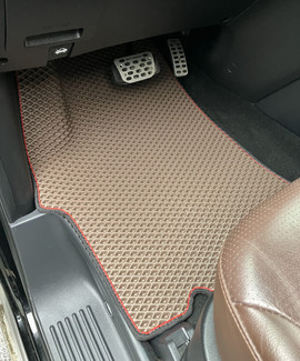 Ворсовые коврики на Hyundai H1 II 2007 - 2022 в Москве