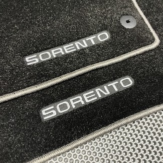 Ворсовые коврики на KIA Sorento II рестайлинг 2012 - 2021 в Москве