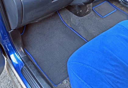Коврики на Toyota Bb I 2000 - 2005 в Москве