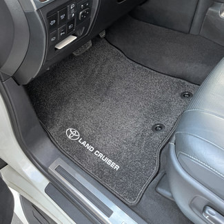 Коврики на Toyota Land Cruiser 200 2007 - 2021 в Москве