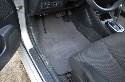 Ворсовые коврики на Nissan Tiida (C11) 2004 - 2014 в Москве