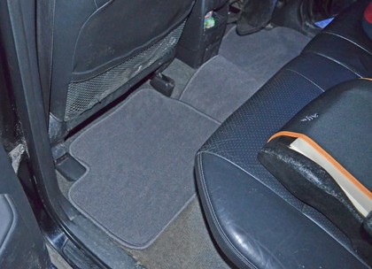 Коврики на Toyota Rav4 II 2000 - 2006 в Москве