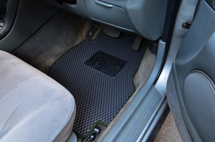 Коврики на Mitsubishi Diamante II 1995 - 2005 в Москве