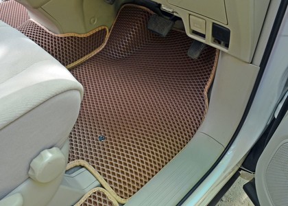 Ворсовые коврики на Toyota Estima III 2006 - 2019 в Москве