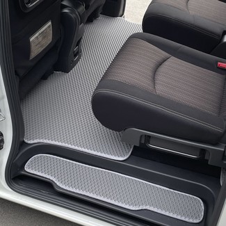 Ворсовые коврики на Nissan Serena (C26) 2010 - 2016 в Москве