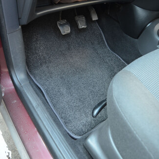 Ворсовые коврики на Ford Focus I 1998 - 2005 в Москве