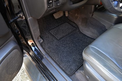 Ворсовые коврики на Infiniti QX4 1996 - 2003 в Москве