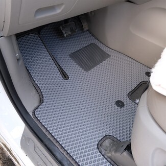 Ворсовые коврики на KIA Carnival III 9 мест и 11 мест 2014 - 2021 в Москве Ворсовые коврики на KIA Carnival III 9 мест и 11 мест 2014 - 2021 в Москве