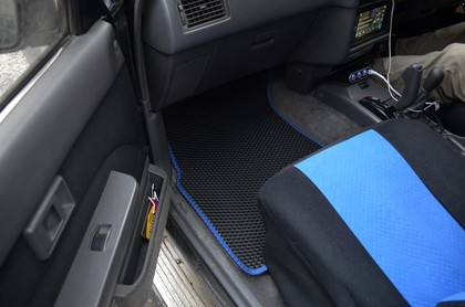 Коврики на Toyota Hilux Surf II 1989 - 1995 в Москве