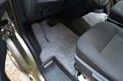 Коврики на Volkswagen Caravelle (T6) 2015 - 2019 в Москве
